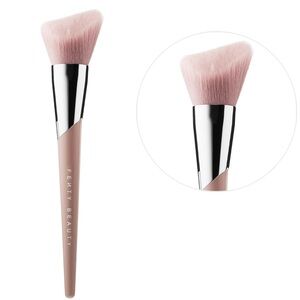 FENTY CHEEK HUGGING BRONZER BRUSH 190
